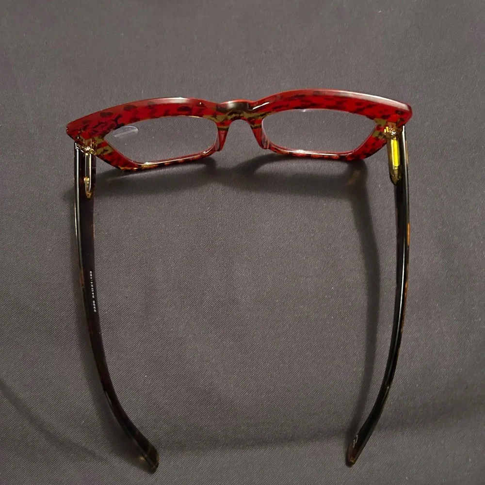 Red readers